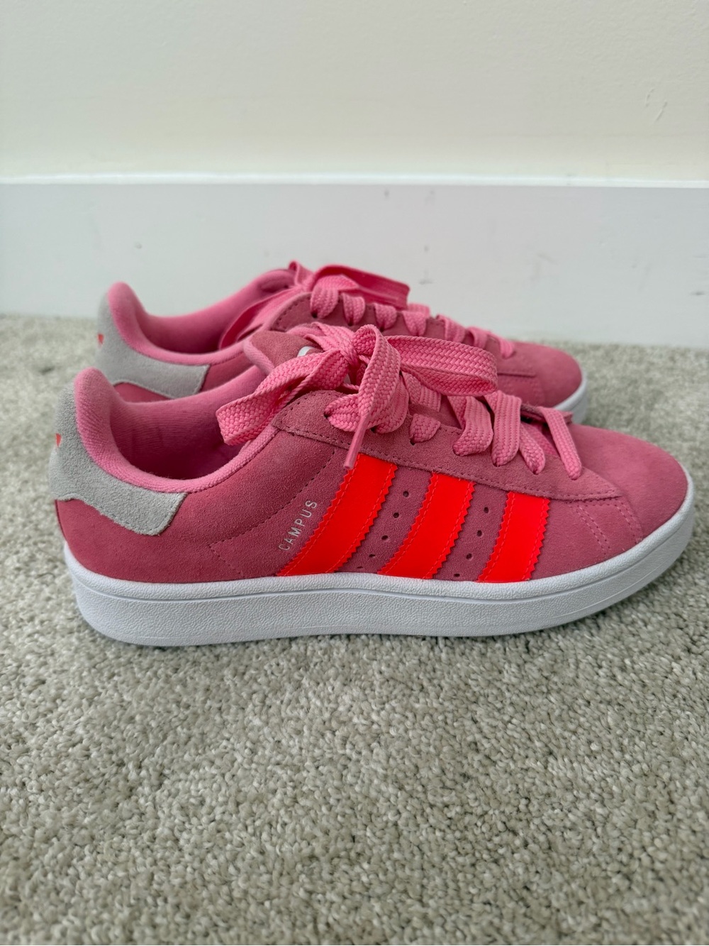 Brand new never worn Adidas' Pink campus Sneakers with Neon Orange- red stripes